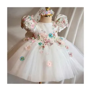 فستان زفاف رقيق delicate wedding dress