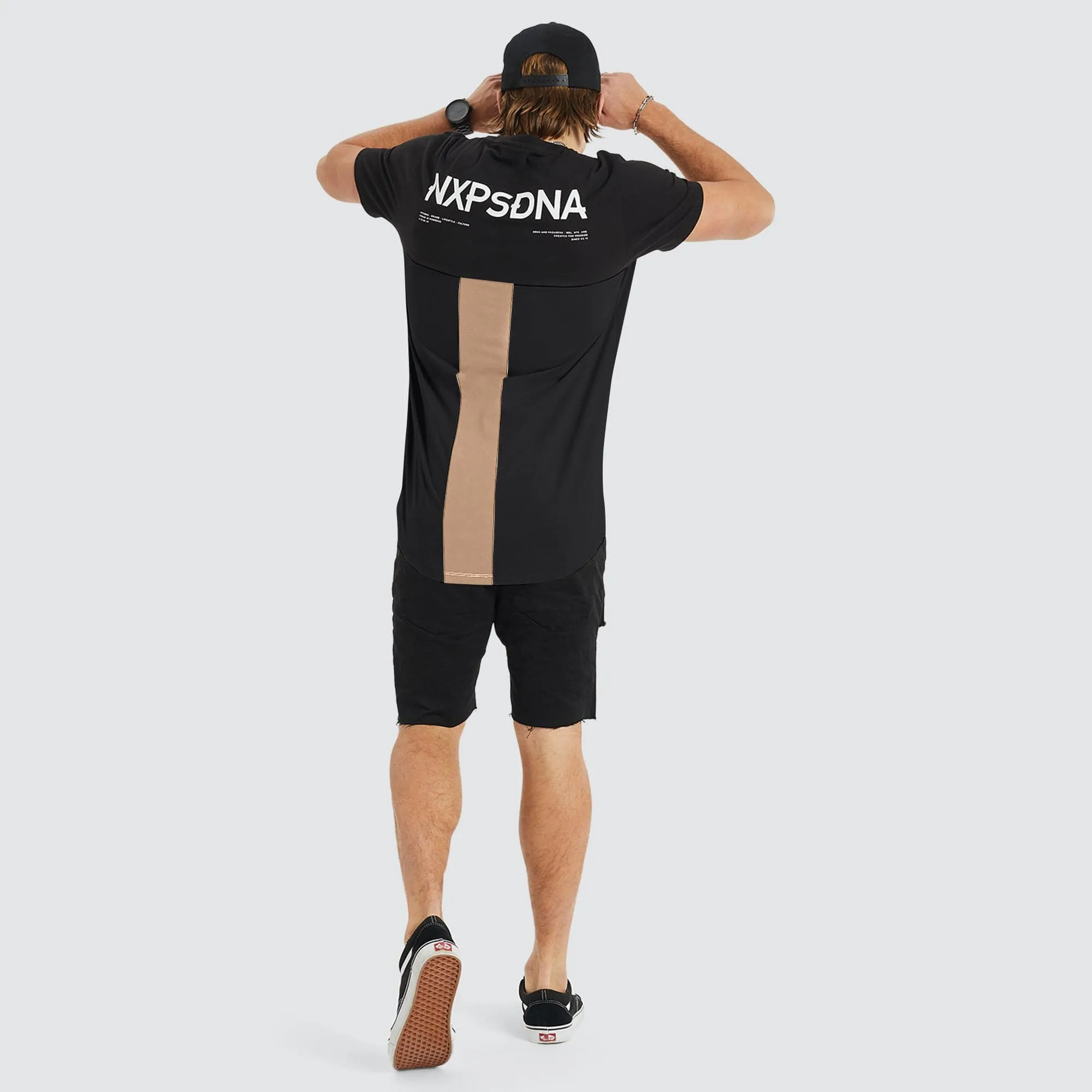 Echelon Cape Back T-Shirt Jet Black