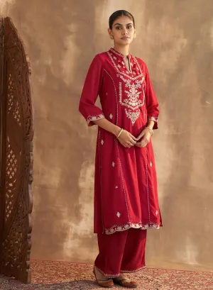 Red Kurta Set With Delicate Embroidery