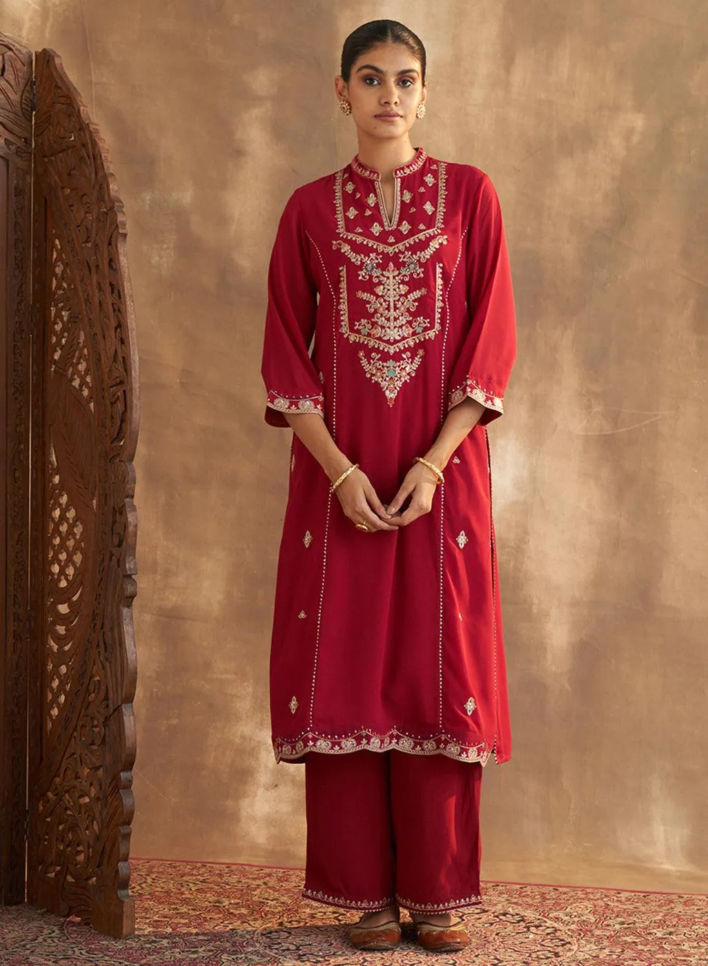 Red Kurta Set With Delicate Embroidery