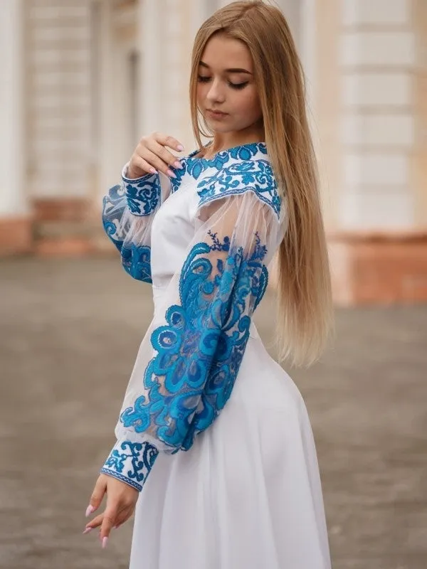 Wedding dress with embroidery